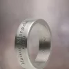 Anillo con el logotipo de Maison Margiela Anillo con el logotipo de Maison Margiela