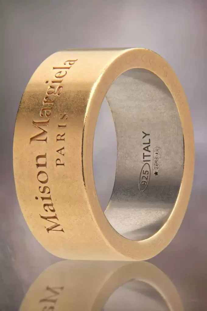 Anillo con el logotipo de Maison Margiela Anillo con el logotipo de Maison Margiela