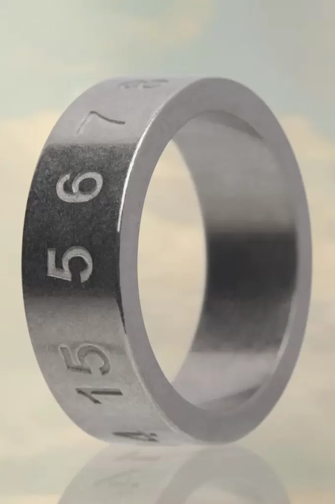 Anillo numérico de Maison Margiela Anillo numérico de Maison Margiela