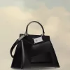 Bolso mediano arrebatado Bolso mediano arrebatado