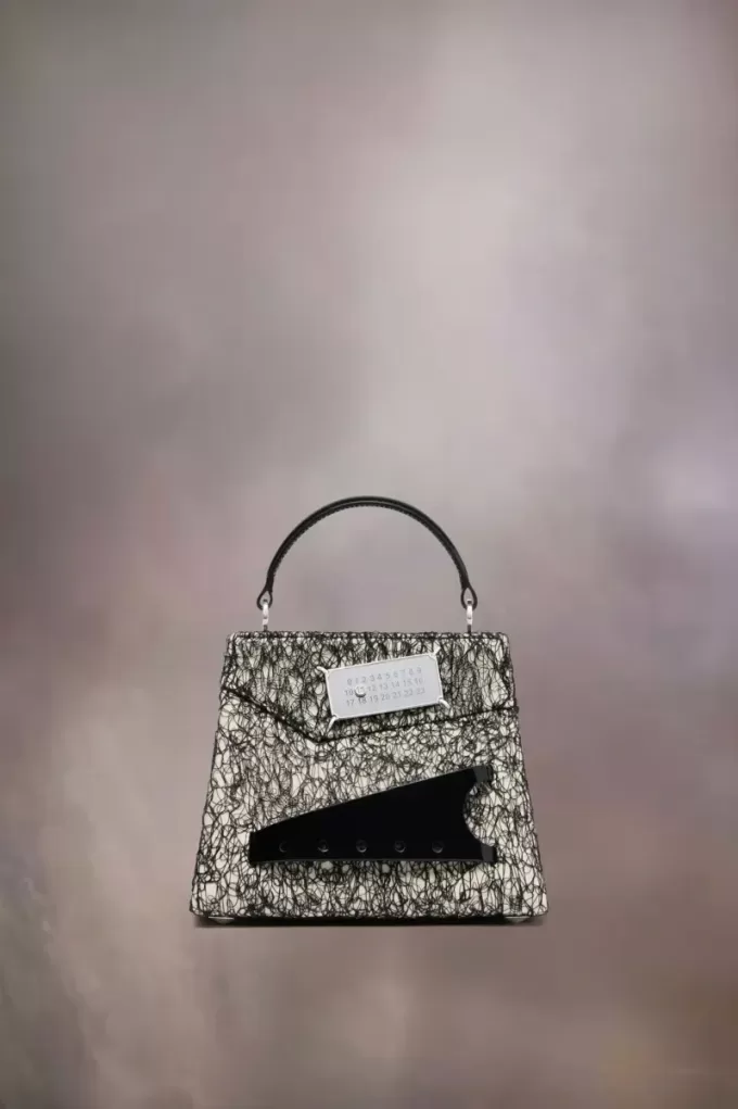 Bolso pequeño arrebatado Bolso pequeño arrebatado