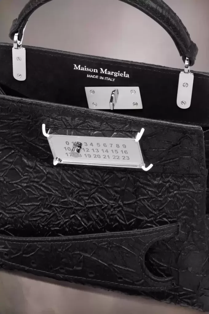 Bolso pequeño arrebatado Bolso pequeño arrebatado