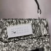 Bolso pequeño arrebatado Bolso pequeño arrebatado