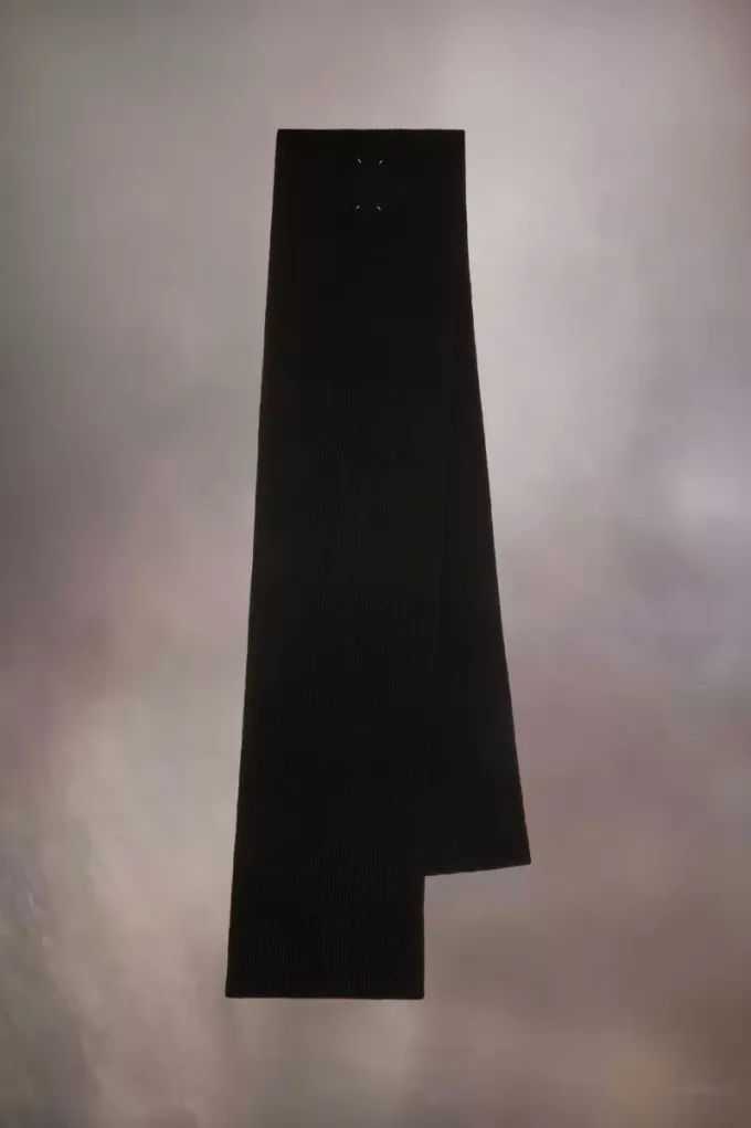 Bufanda de cuatro puntadas de Maison Margiela Bufanda de cuatro puntadas de Maison Margiela
