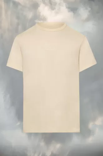 Camiseta con el logo distorsionado