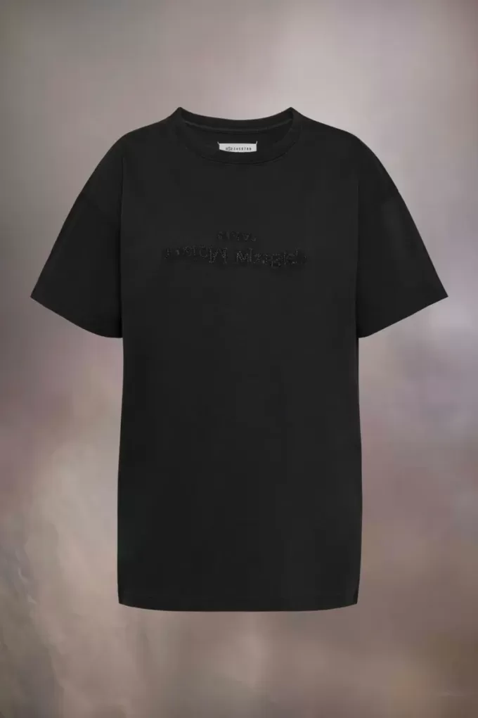 Camiseta con logotipo bordado Camiseta con logotipo bordado