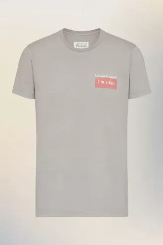 camiseta con parche del logotipo de maison margiela 1 1 330x496 - Camiseta con parche del logotipo de Maison Margiela
