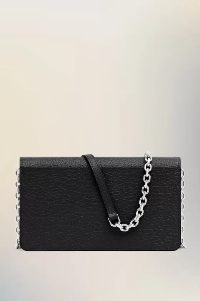 Cartera con cadena de cuatro puntadas Cartera con cadena de cuatro puntadas