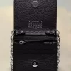 Cartera con cadena de cuatro puntadas Cartera con cadena de cuatro puntadas