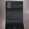Cartera de bolsillo con cuatro puntadas Cartera de bolsillo con cuatro puntadas