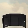 Cartera de cuatro puntadas Cartera de cuatro puntadas