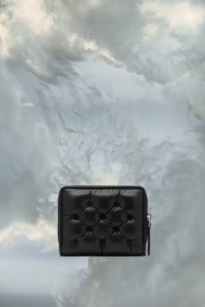 Cartera pequeña bordada Glam Slam Cartera pequeña bordada Glam Slam
