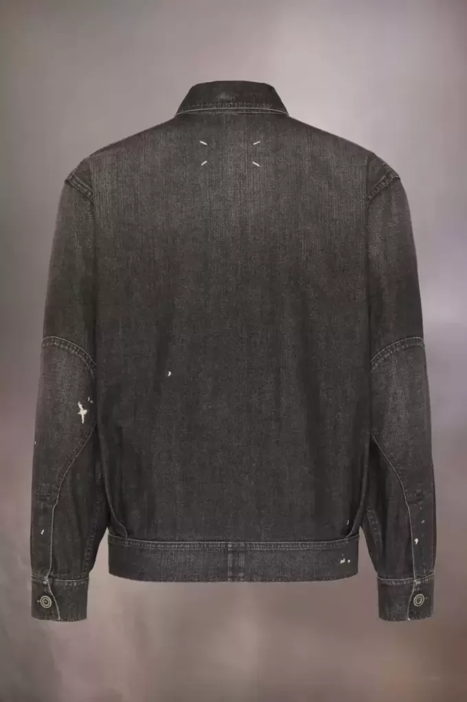 Chaqueta vaquera desgastada