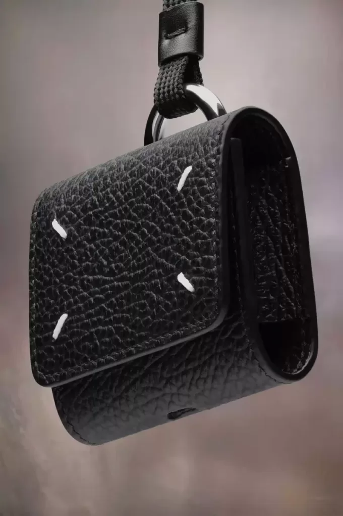 Estuche para AirPods con cuatro puntadas Estuche para AirPods con cuatro puntadas
