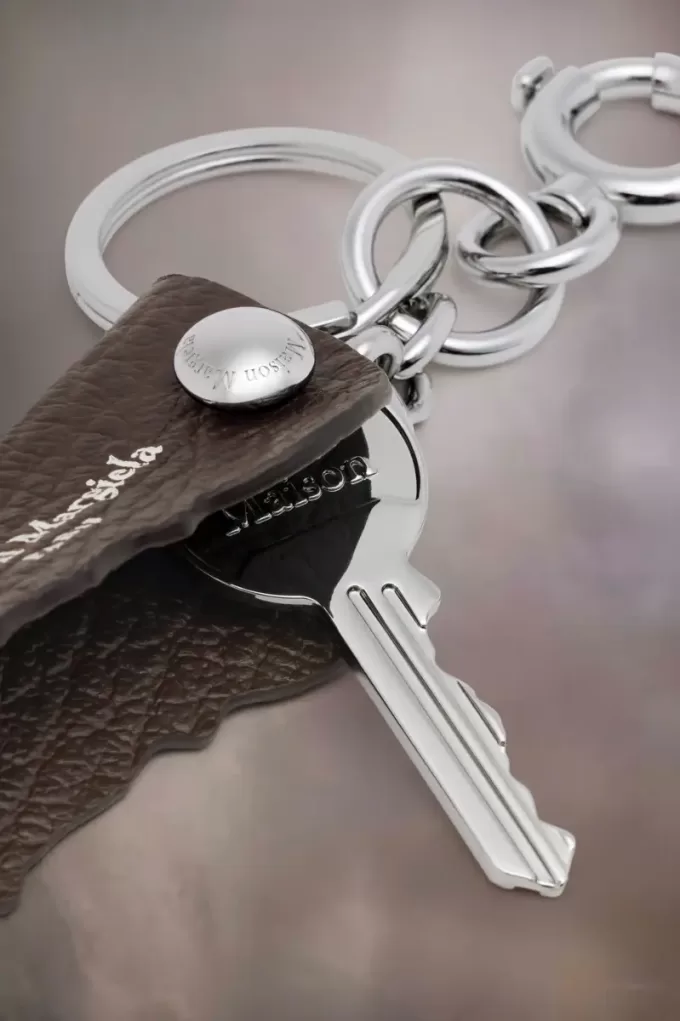 Llavero de cuero con logotipo Llavero de cuero con logotipo