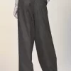 Pantalones anchos de lana Pantalones anchos de lana