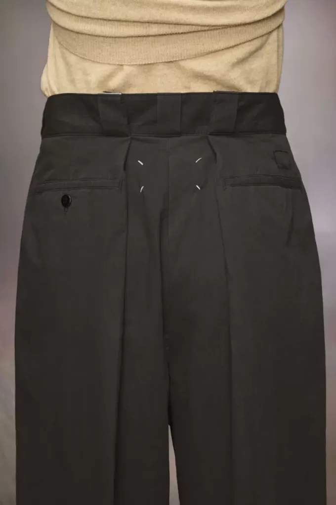 Pantalones plisados de Maison Margiela Pantalones plisados de Maison Margiela