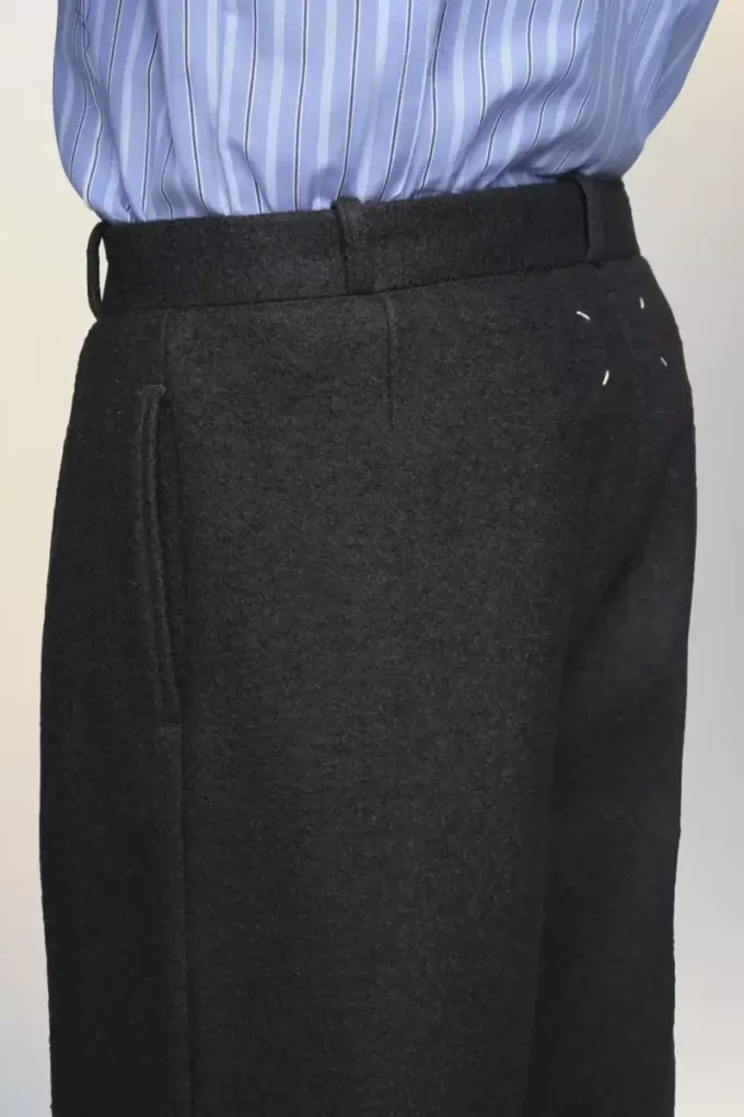 Pantalones rectos de lana afieltrada