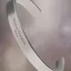Puño con el logotipo de Maison Margiela Puño con el logotipo de Maison Margiela