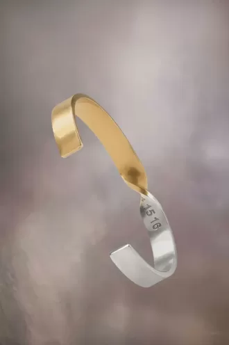 Puño con número torcido de Maison Margiela Puño con número torcido de Maison Margiela