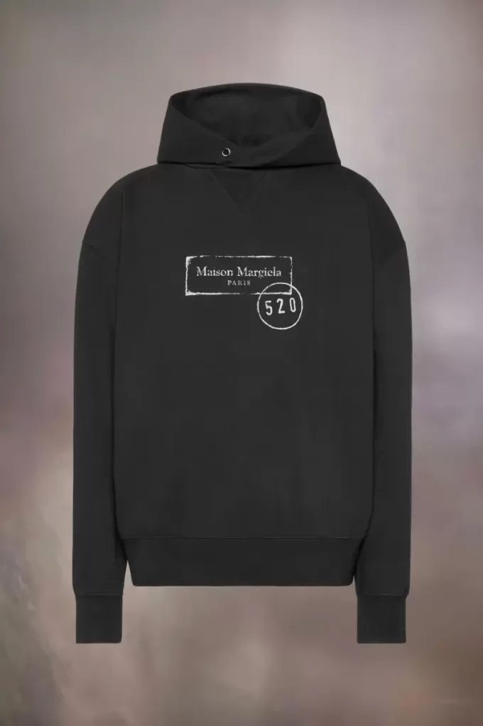 Sudadera con capucha y estampado de sellos 520 Sudadera con capucha y estampado de sellos 520