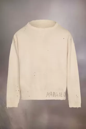 sudadera con logotipo escrito a mano 1 1 330x496 - Sudadera con logotipo escrito a mano