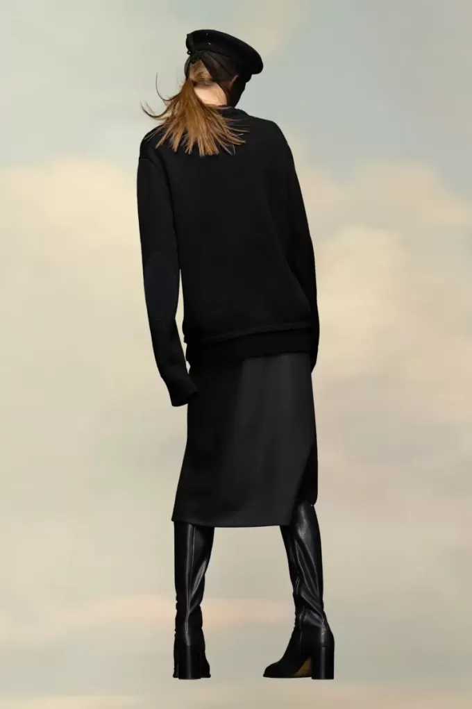 Suéter con coderas de Maison Margiela Suéter con coderas de Maison Margiela