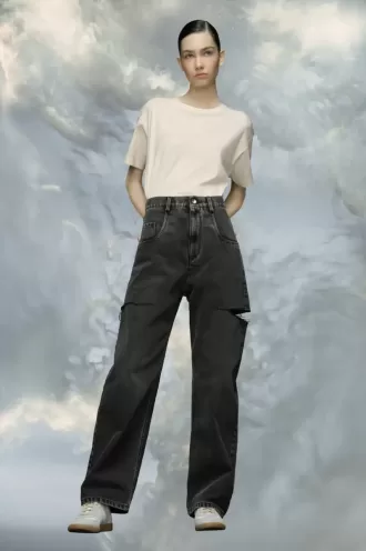 Vaqueros con cortes de Maison Margiela