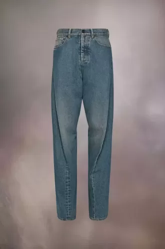 Vaqueros con costura diagonal de Maison Margiela