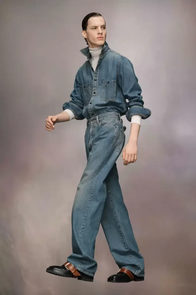Vaqueros con dobladillo vuelto de Maison Margiela Vaqueros con dobladillo vuelto de Maison Margiela