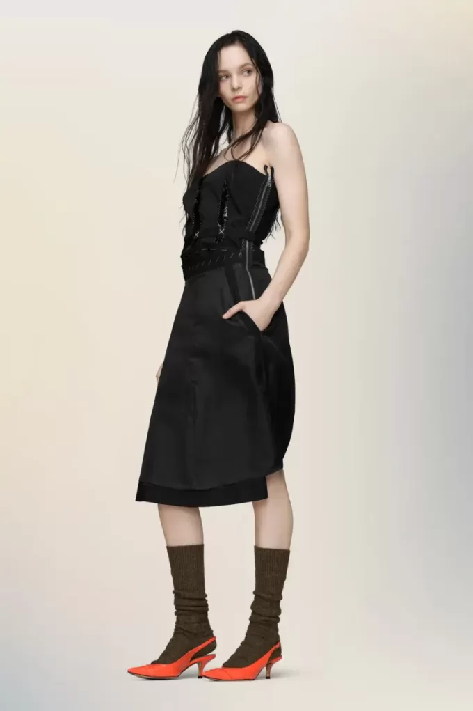Vestido midi sin tirantes Vestido midi sin tirantes
