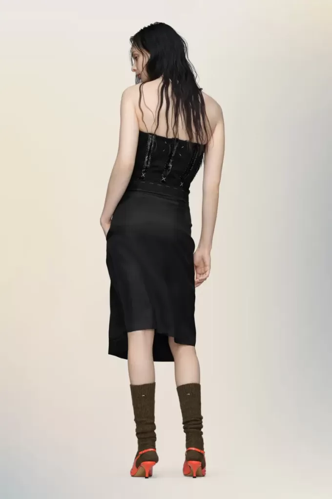 Vestido midi sin tirantes Vestido midi sin tirantes